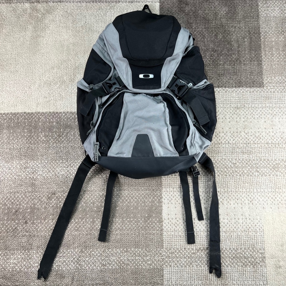 Y2K Oakley HDO High Definition Optics Backpack Black Grey Y2K Techwear Gorpcore